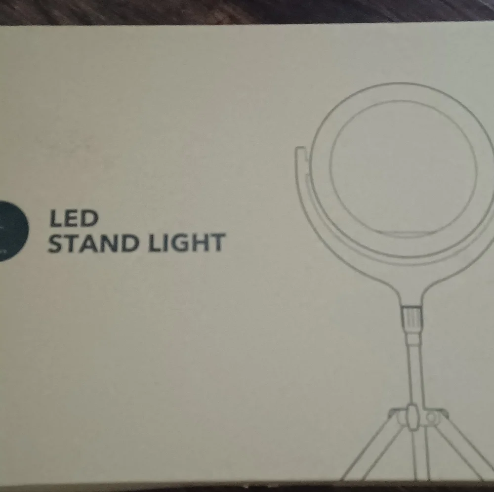 Ring tripod light